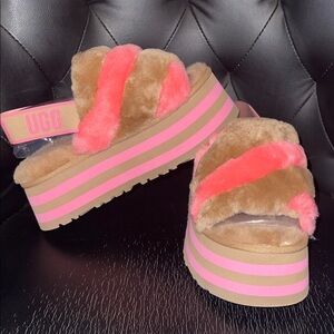 UGG Women's Pink and Tan Fluffy Platform Sandals. Brand new‼️Without Box